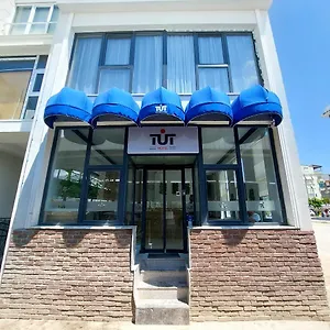 Hotel Tut